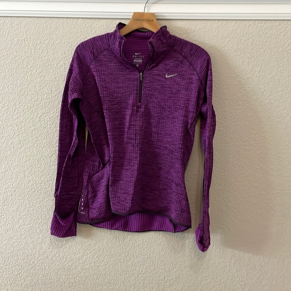 Nike Dri-fit pull over.